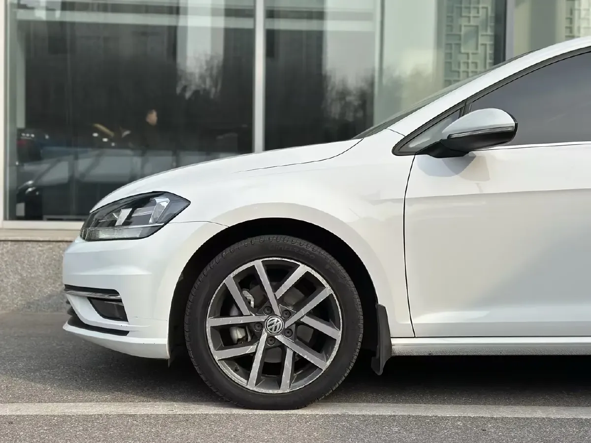 2018 Volkswagen Golf 1.4T 131HP L4 7DCT,autocango,china used car exporter,china ev exporter,chinese used car exporter,chinese used ev exporter