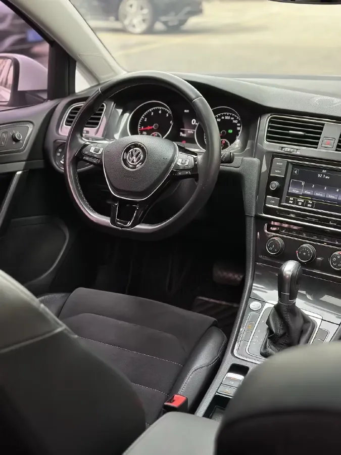 2018 Volkswagen Golf 1.4T 131HP L4 7DCT,autocango,china used car exporter,china ev exporter,chinese used car exporter,chinese used ev exporter