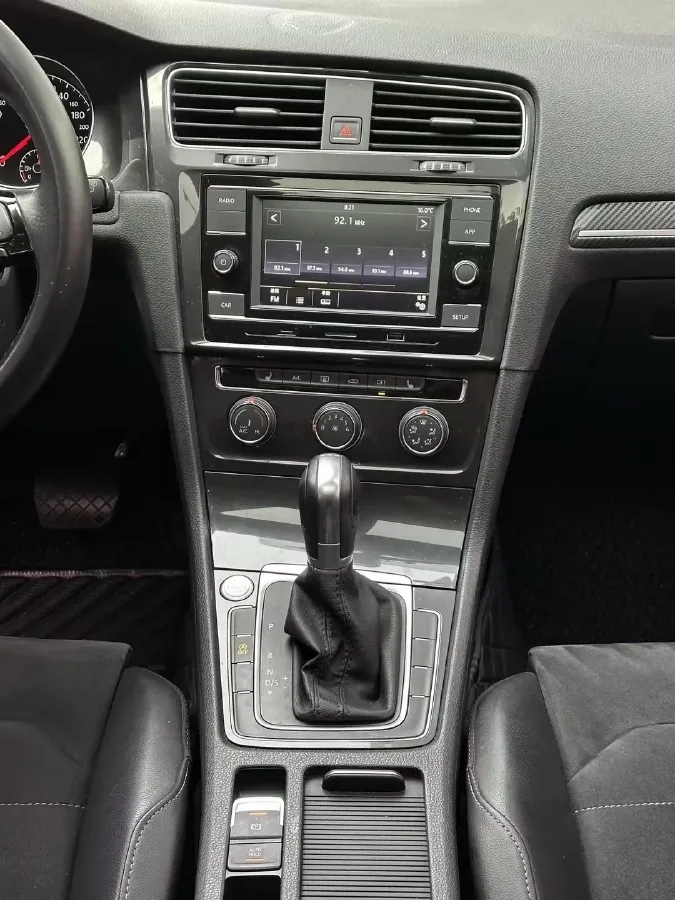 2018 Volkswagen Golf 1.4T 131HP L4 7DCT,autocango,china used car exporter,china ev exporter,chinese used car exporter,chinese used ev exporter