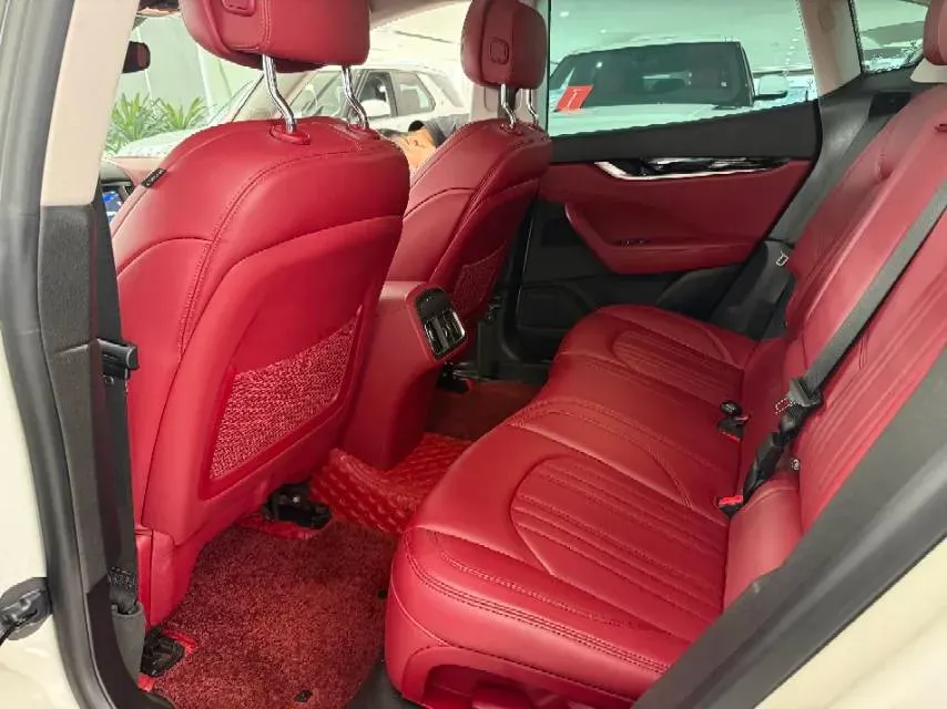 2018 Maserati Levante 3.0T 350HP V6 8AT,autocango,china used car exporter,china ev exporter,chinese used car exporter,chinese used ev exporter