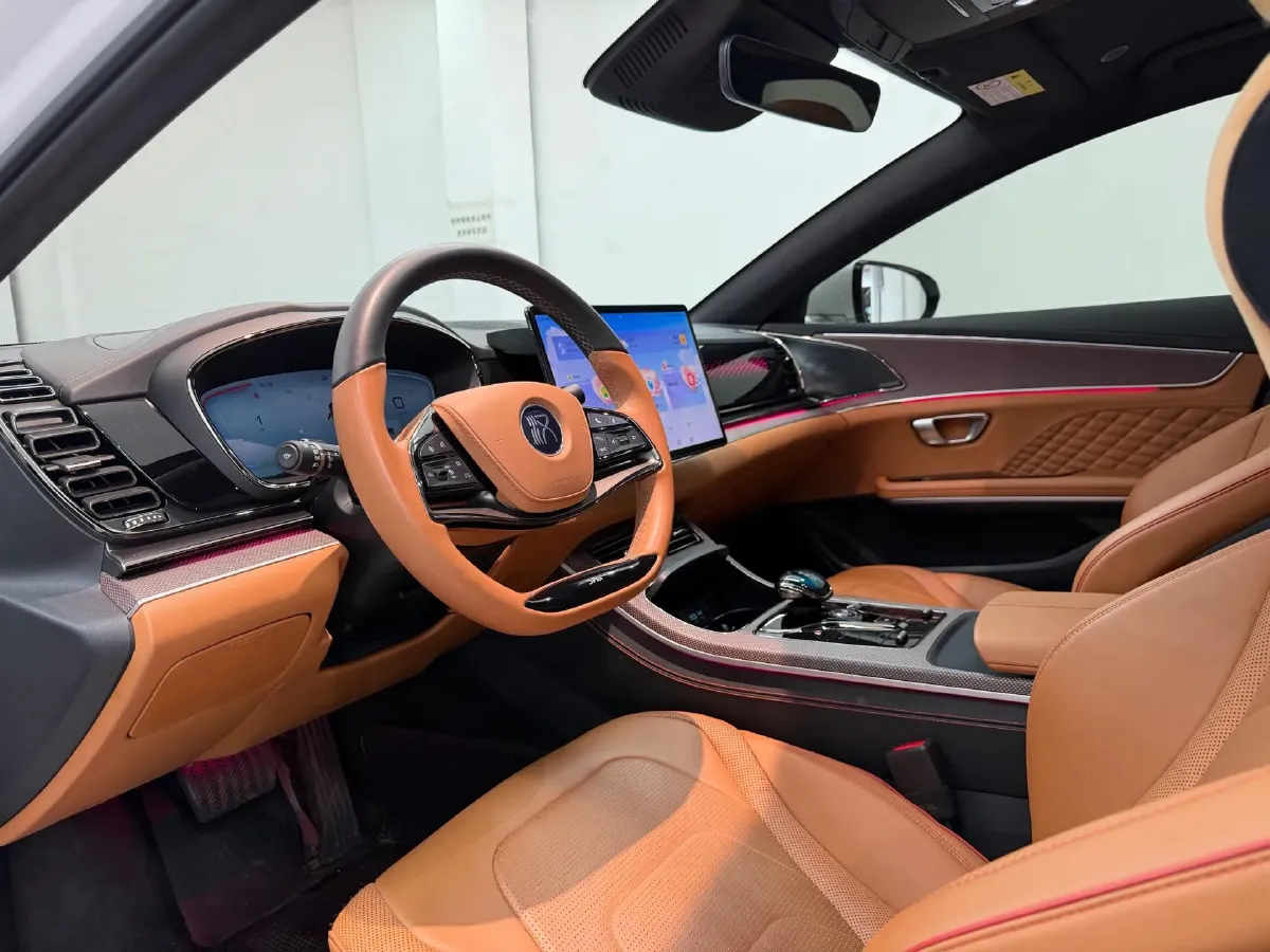 2022 Volkswagen Tiguan L 2.0T 186HP L4 7DCT,autocango,china used car exporter,china ev exporter,chinese used car exporter,chinese used ev exporter