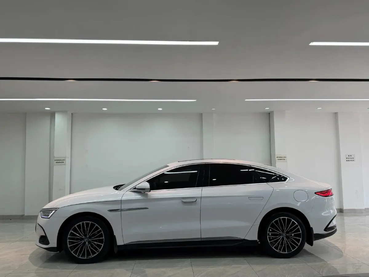 2022 Volkswagen Tiguan L 2.0T 186HP L4 7DCT,autocango,china used car exporter,china ev exporter,chinese used car exporter,chinese used ev exporter