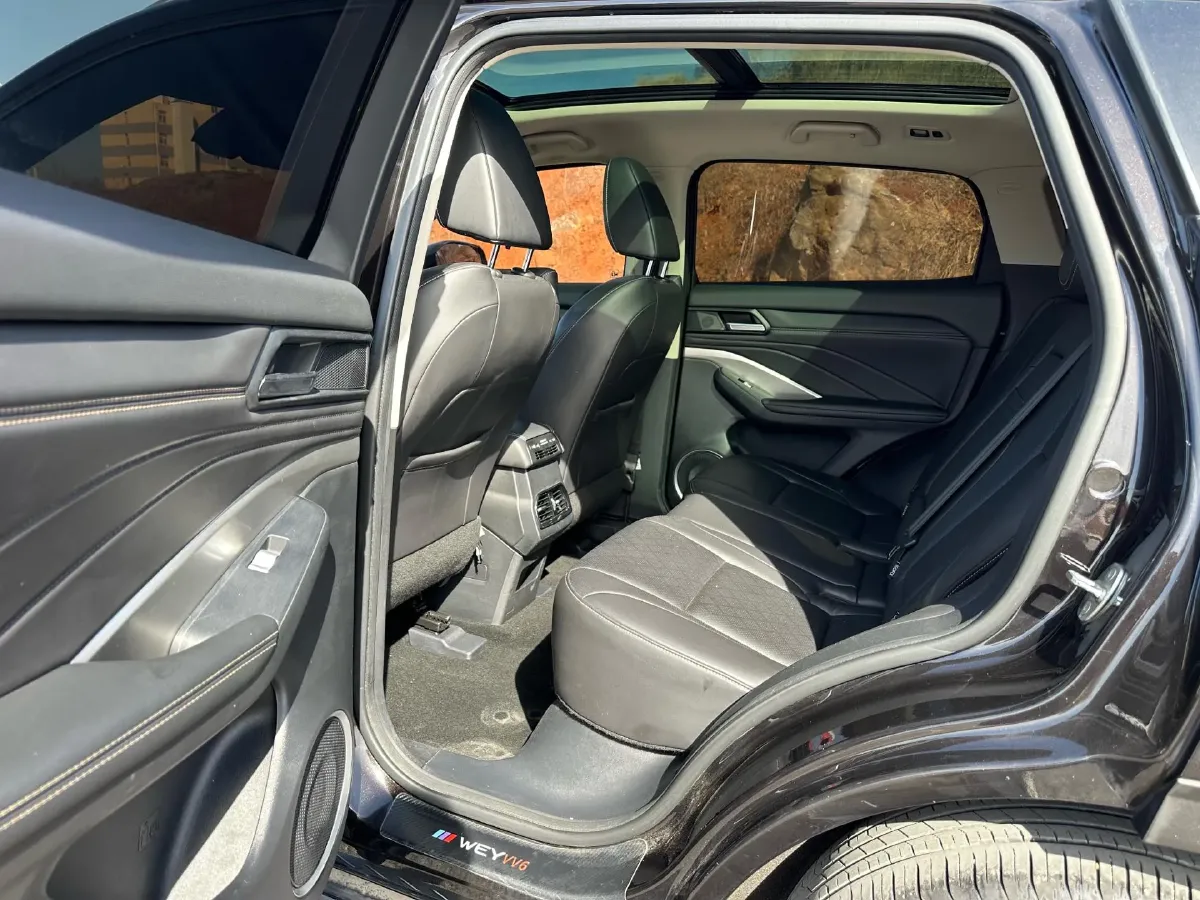 2021 WEY VV6 2.0T 227HP L4 7DCT,autocango,china used car exporter,china ev exporter,chinese used car exporter,chinese used ev exporter