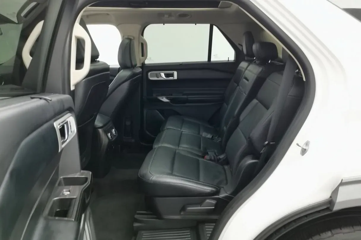 2020 Ford Explorer 2.3T 276HP L4 10AT,autocango,china used car exporter,china ev exporter,chinese used car exporter,chinese used ev exporter