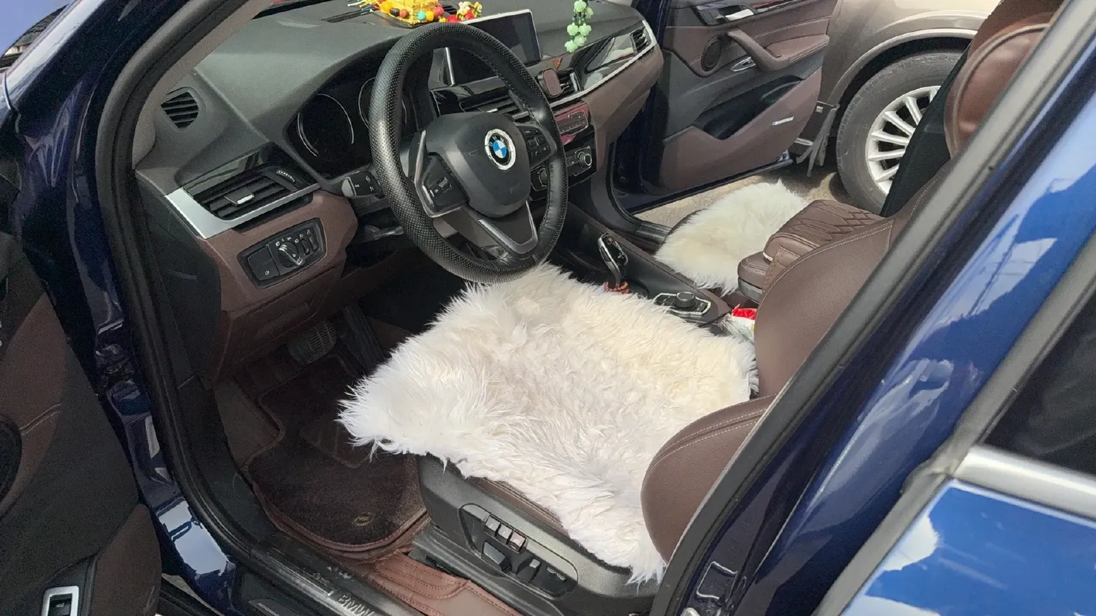 2020 BMW X1 1.5T 140HP L3 7DCT,autocango,china used car exporter,china ev exporter,chinese used car exporter,chinese used ev exporter