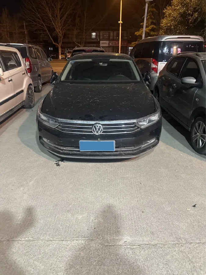 2019 Volkswagen Magotan 2.0T 186HP L4 7DCT,autocango,china used car exporter,china ev exporter,chinese used car exporter,chinese used ev exporter