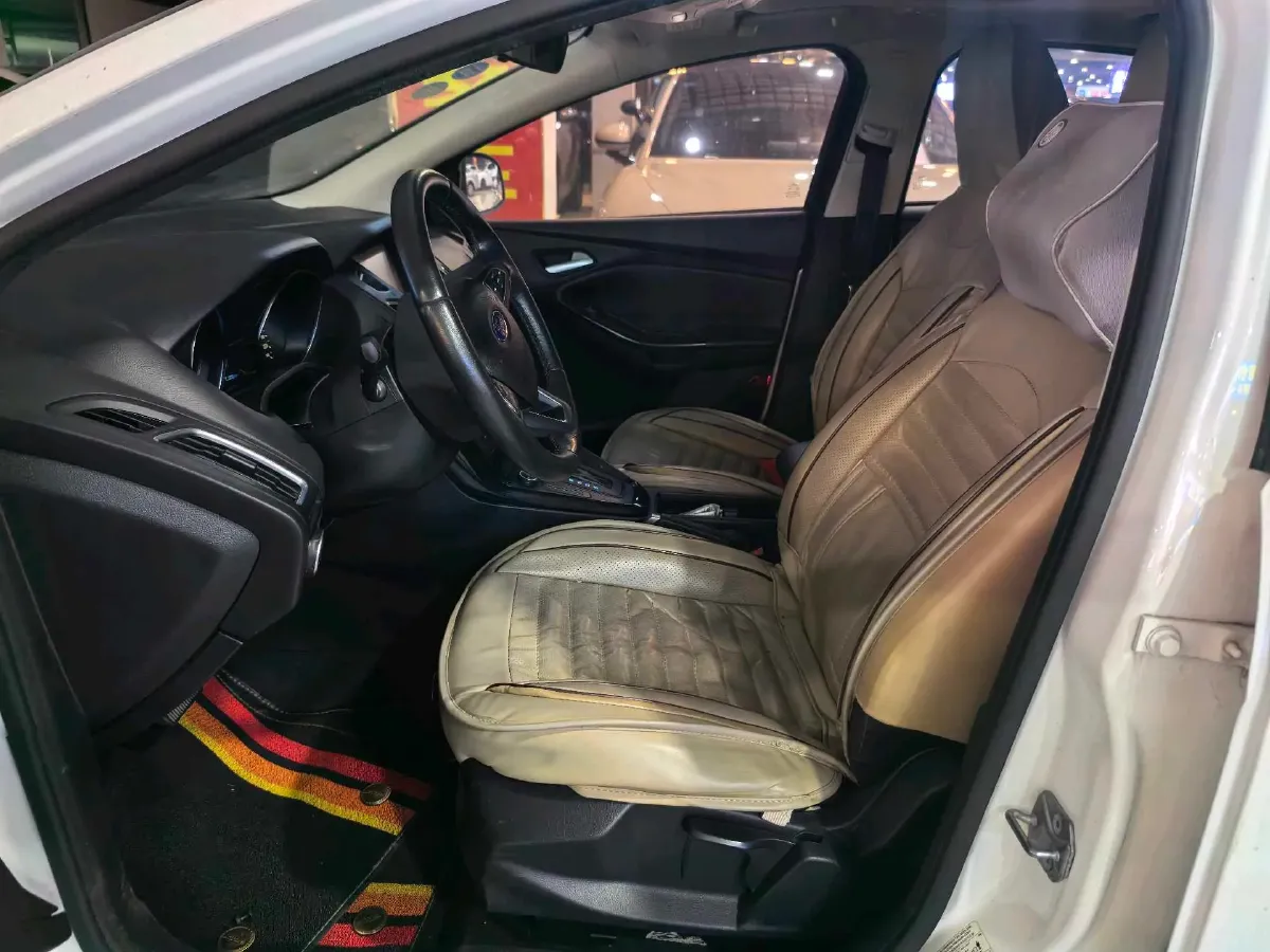 2018 Ford Focus 1.6L 125HP L4 6DCT,autocango,china used car exporter,china ev exporter,chinese used car exporter,chinese used ev exporter