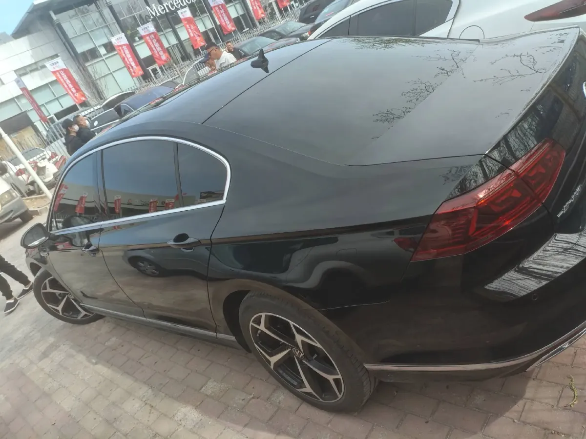 2023 Volkswagen Magotan 2.0T 220HP L4 7DCT,autocango,china used car exporter,china ev exporter,chinese used car exporter,chinese used ev exporter