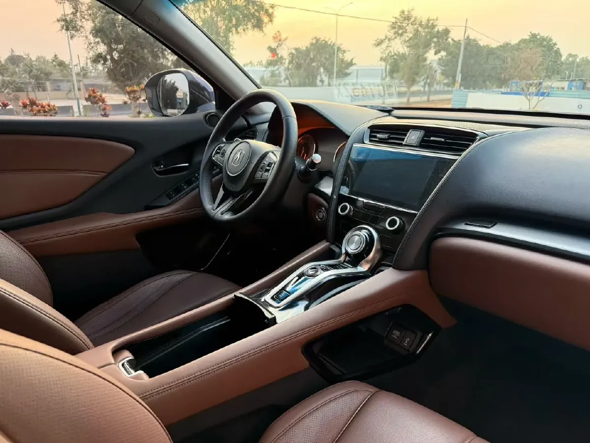 2016 Acura CDX 1.5T 182HP L4 8DCT,autocango,china used car exporter,china ev exporter,chinese used car exporter,chinese used ev exporter