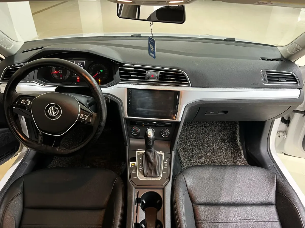 2019 Volkswagen T-Cross 1.4T 150HP L4 7DCT,autocango,china used car exporter,china ev exporter,chinese used car exporter,chinese used ev exporter