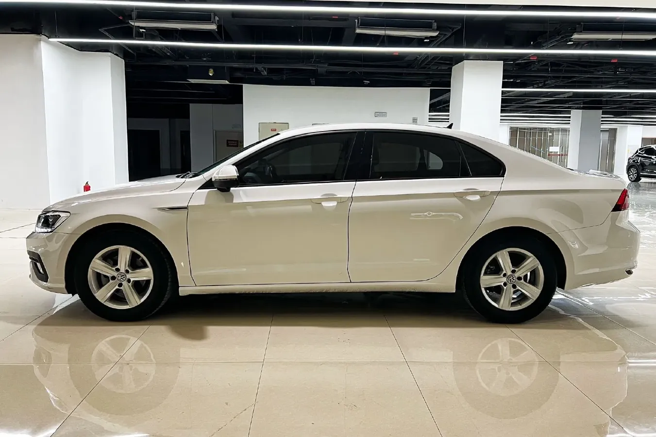 2019 Volkswagen T-Cross 1.4T 150HP L4 7DCT,autocango,china used car exporter,china ev exporter,chinese used car exporter,chinese used ev exporter