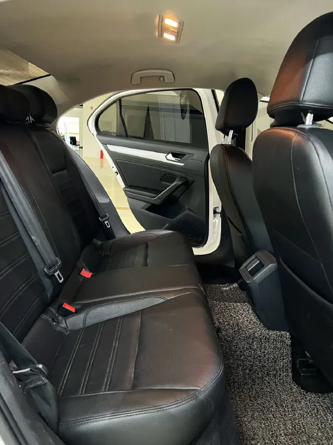 2019 Volkswagen T-Cross 1.4T 150HP L4 7DCT,autocango,china used car exporter,china ev exporter,chinese used car exporter,chinese used ev exporter