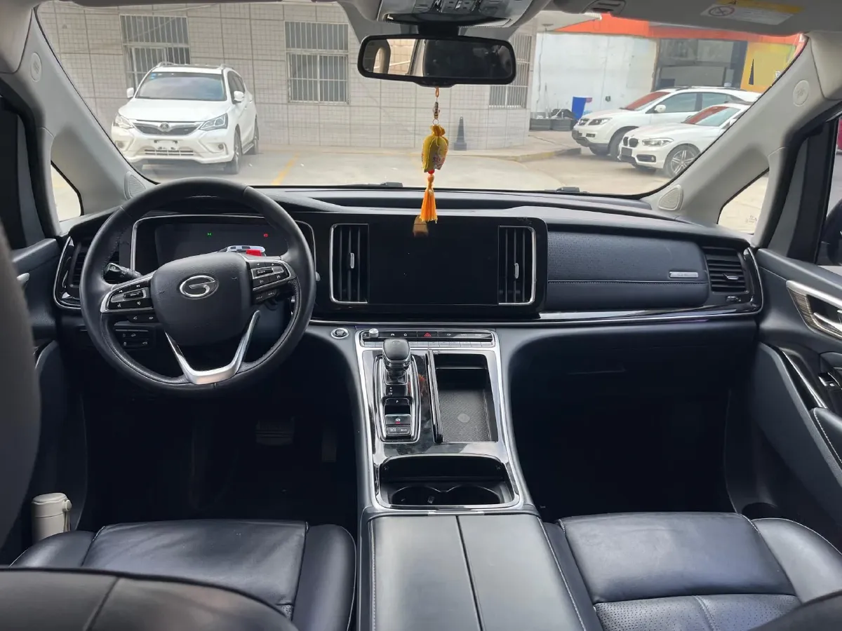 2021 GAC Trumpchi M8 2.0T 252HP L4 8AT,autocango,china used car exporter,china ev exporter,chinese used car exporter,chinese used ev exporter