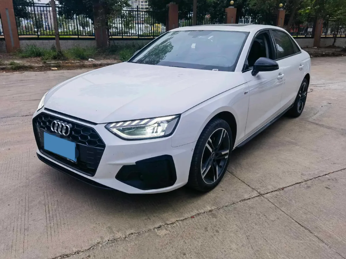 2020 Audi A4L 2.0T 190HP L4 7DCT,autocango,china used car exporter,china ev exporter,chinese used car exporter,chinese used ev exporter