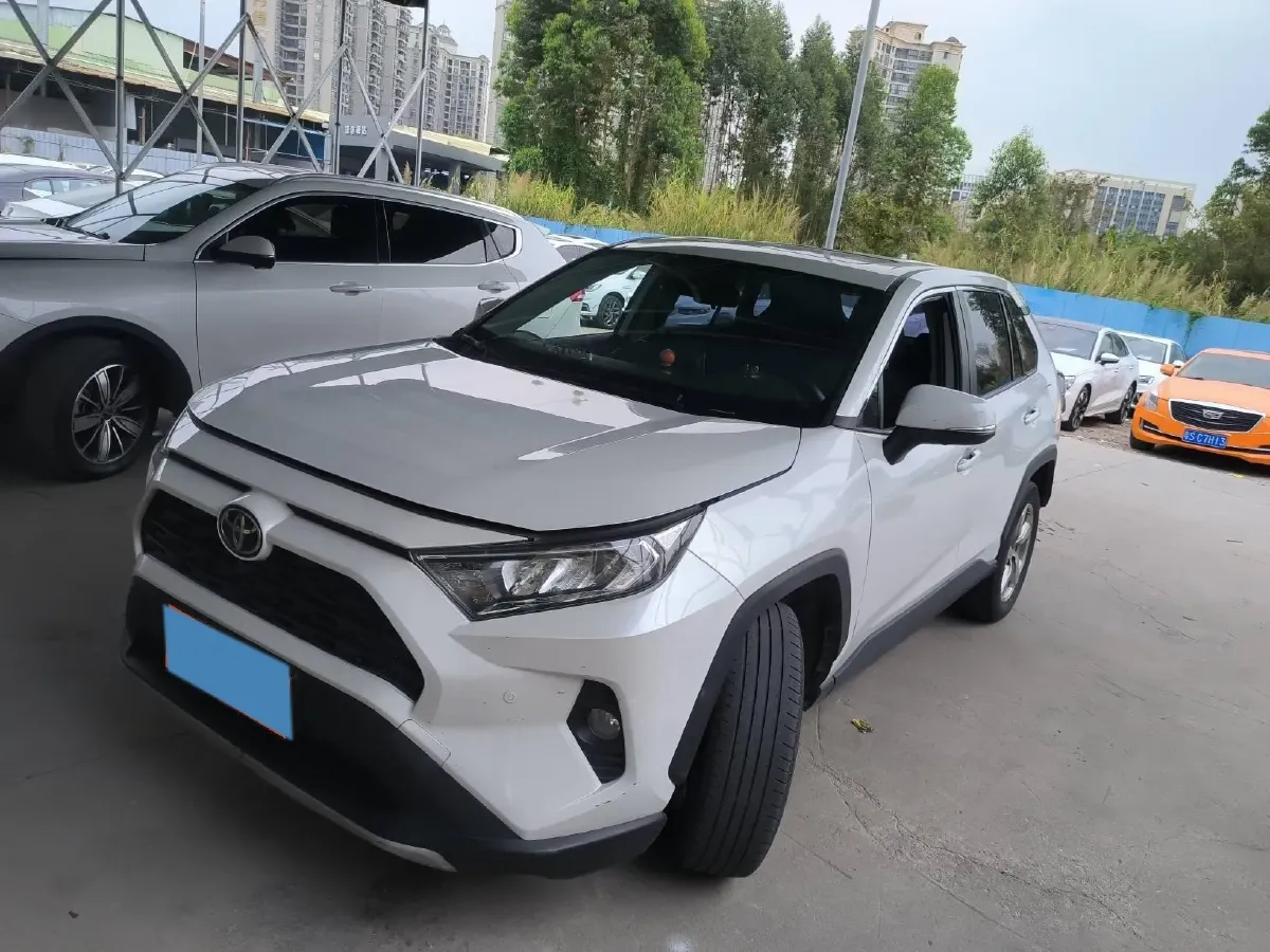 2020 Toyota RAV4 2.0L 171HP L4 CVT,autocango,china used car exporter,china ev exporter,chinese used car exporter,chinese used ev exporter