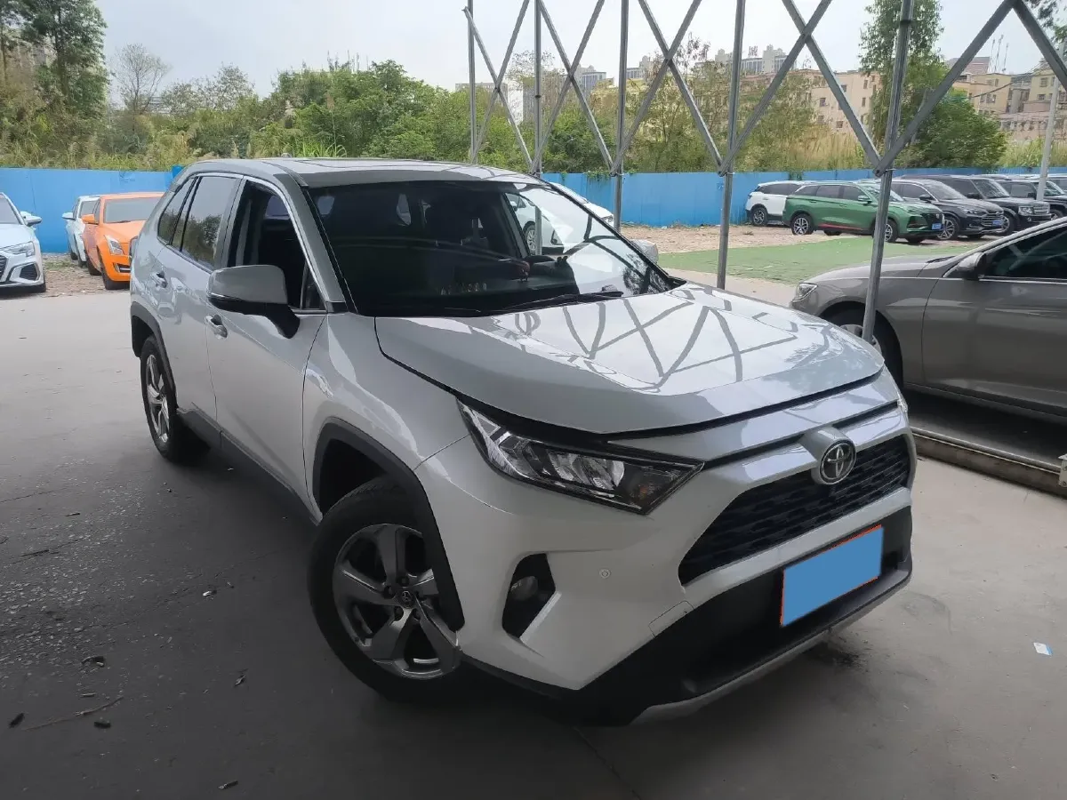 2020 Toyota RAV4 2.0L 171HP L4 CVT,autocango,china used car exporter,china ev exporter,chinese used car exporter,chinese used ev exporter