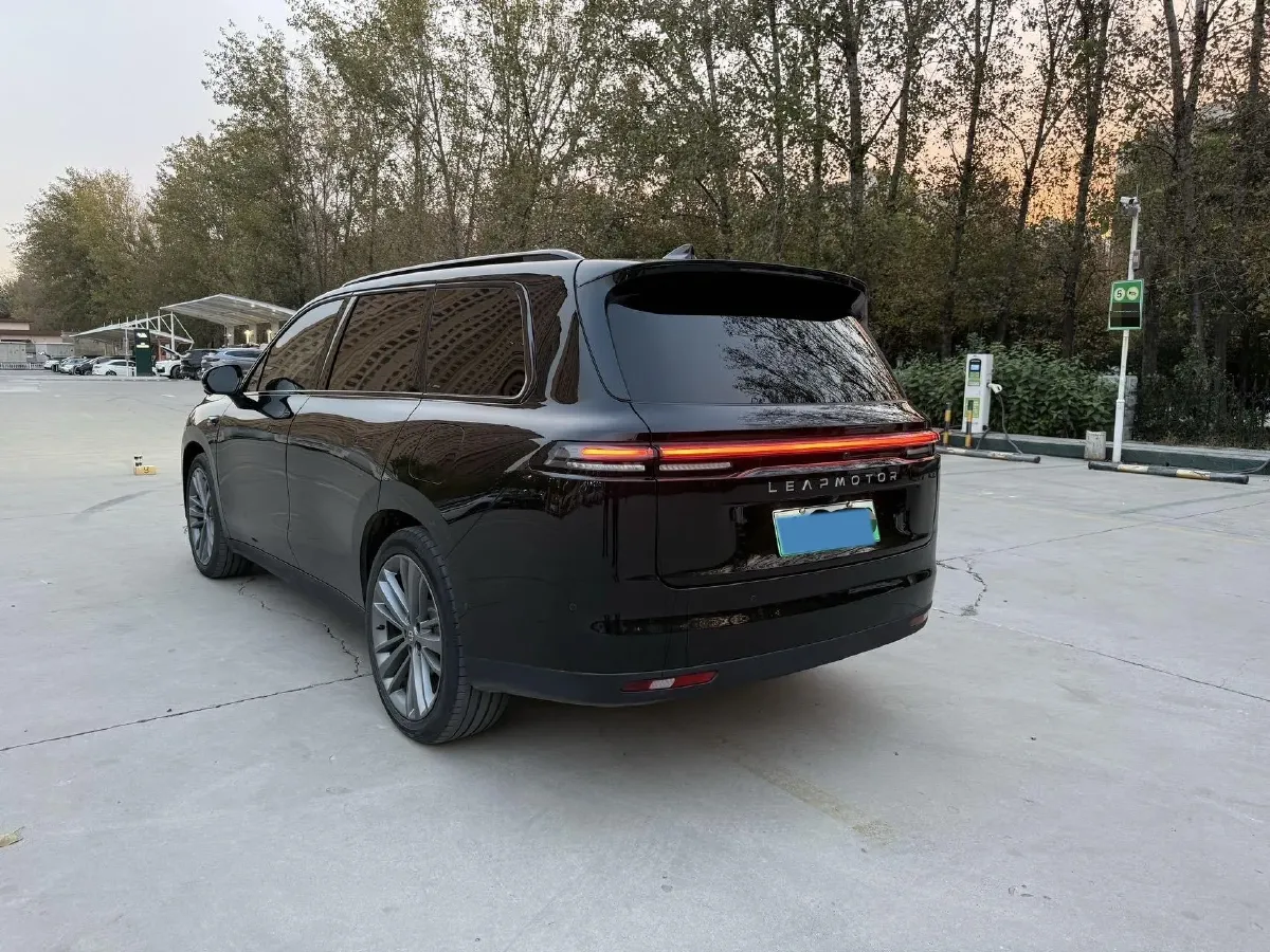 2024 Leapmotor C16 1.5L 95HP L4 REEV 28.4KWH,autocango,china used car exporter,china ev exporter,chinese used car exporter,chinese used ev exporter