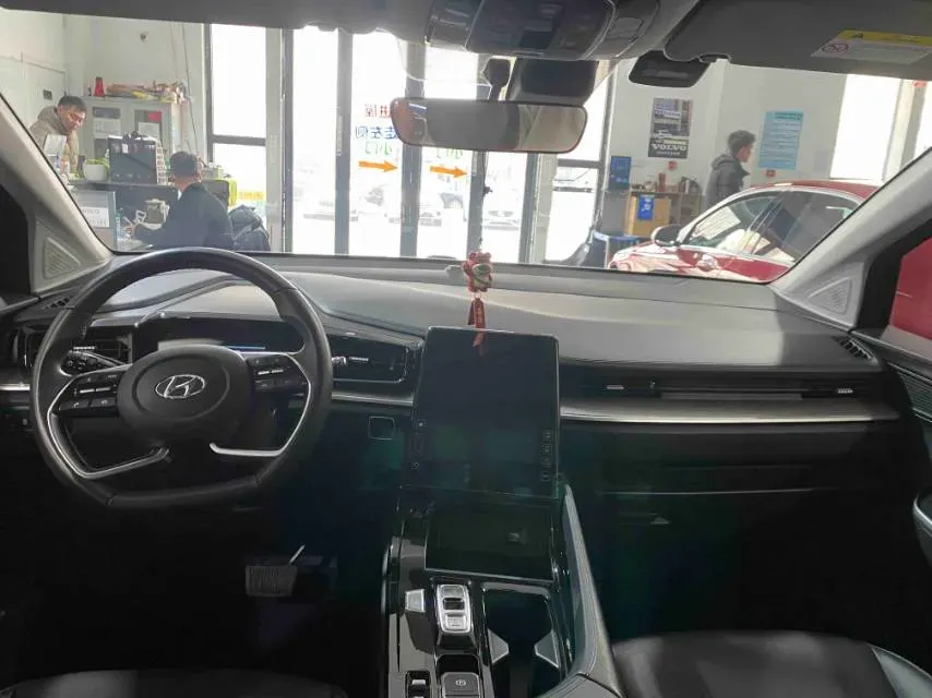 2021 Hyundai Custo 1.5T 170HP L4 8AT,autocango,china used car exporter,china ev exporter,chinese used car exporter,chinese used ev exporter