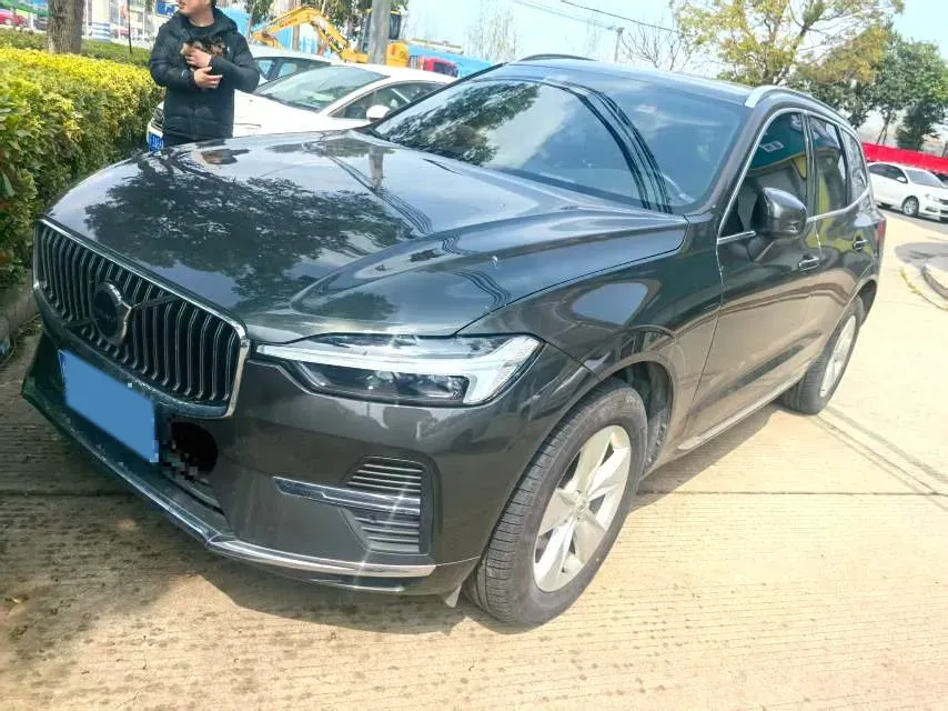2022 Volvo XC60 2.0T 250HP L4 8AT,autocango,china used car exporter,china ev exporter,chinese used car exporter,chinese used ev exporter