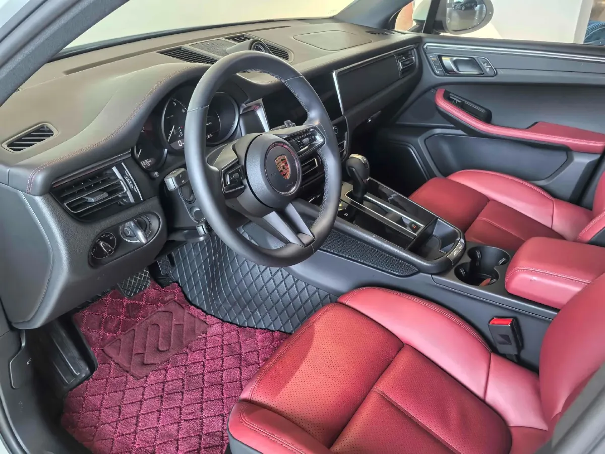 2022 Porsche Macan 2.0T 265HP L4 7DCT,autocango,china used car exporter,china ev exporter,chinese used car exporter,chinese used ev exporter