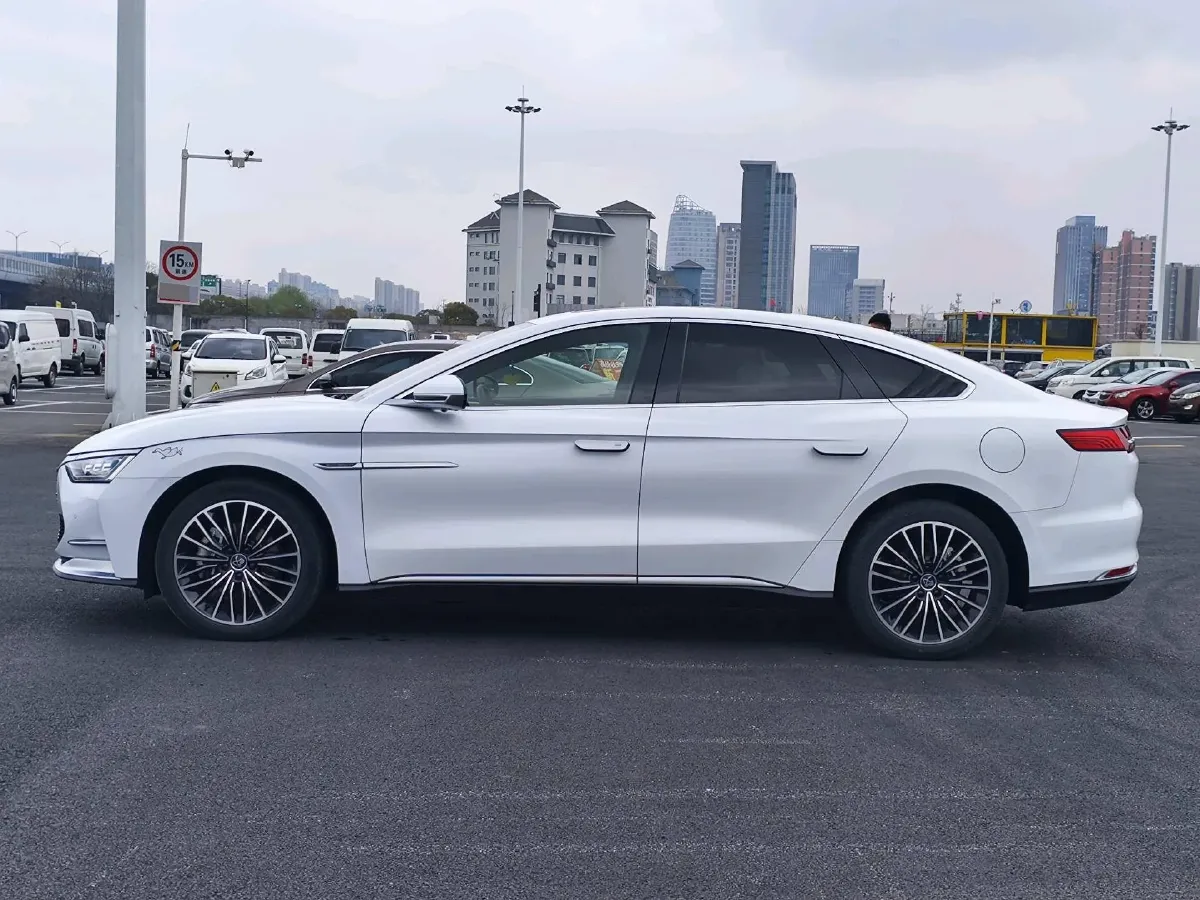 2020 WEY VV7 2.0T 227HP L4 7DCT PHEV,autocango,china used car exporter,china ev exporter,chinese used car exporter,chinese used ev exporter