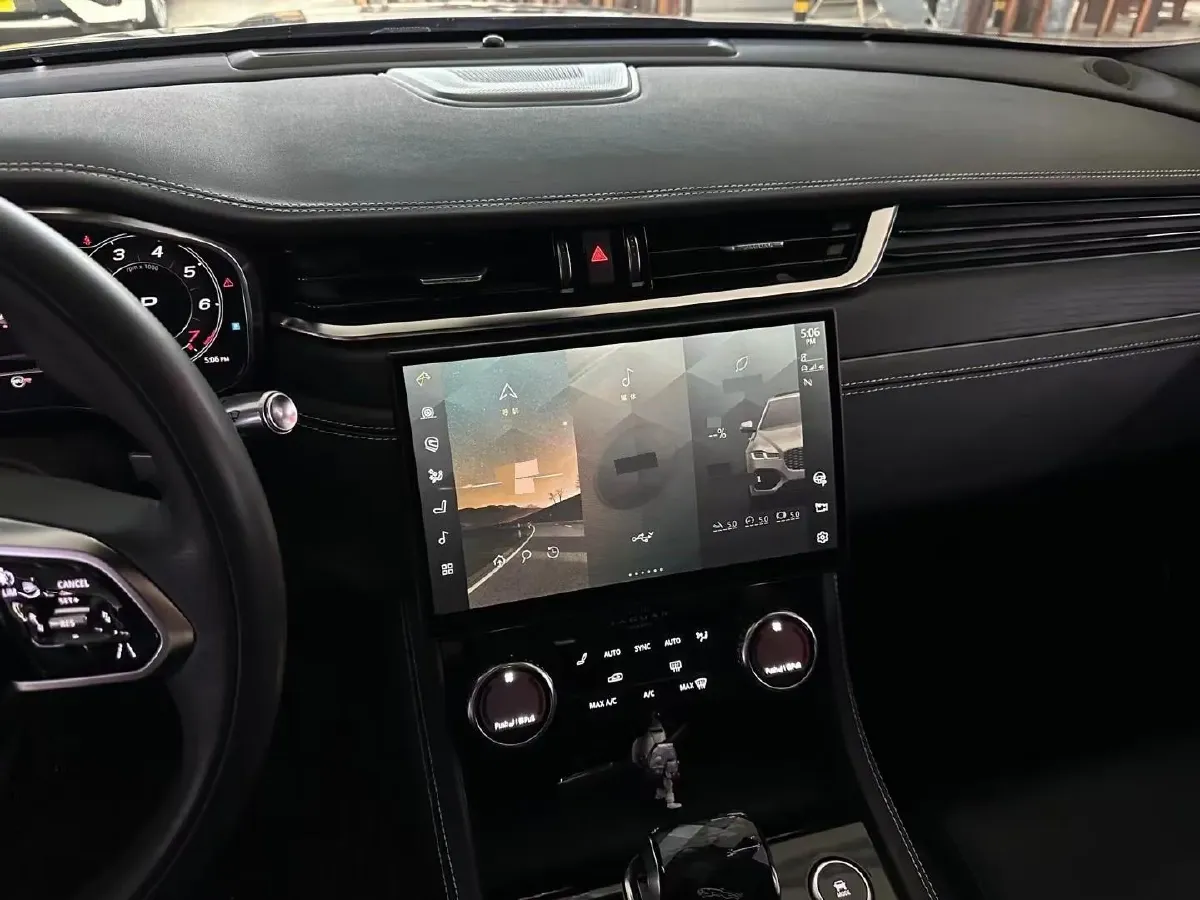 2021 Jaguar XFL 2.0T 250HP L4 8AT,autocango,china used car exporter,china ev exporter,chinese used car exporter,chinese used ev exporter