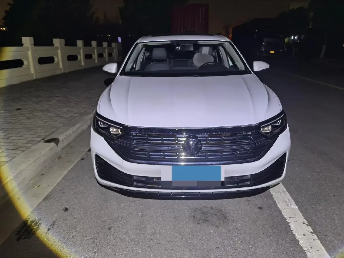 2023 Volkswagen Sagitar 1.4T 150HP L4 7DCT,autocango,china used car exporter,china ev exporter,chinese used car exporter,chinese used ev exporter