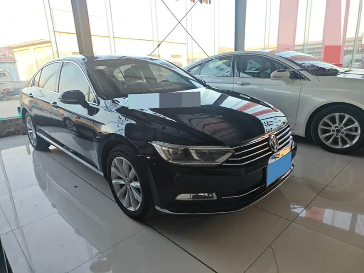 2018 Volkswagen Magotan 1.8T 180HP L4 7DCT,autocango,china used car exporter,china ev exporter,chinese used car exporter,chinese used ev exporter