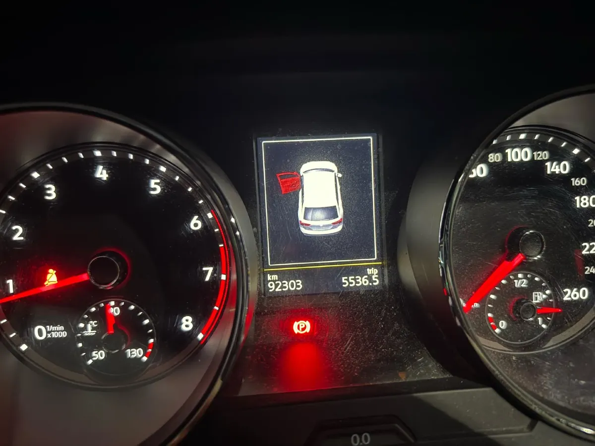 2018 Volkswagen Tiguan L 2.0T 186HP L4 7DCT,autocango,china used car exporter,china ev exporter,chinese used car exporter,chinese used ev exporter