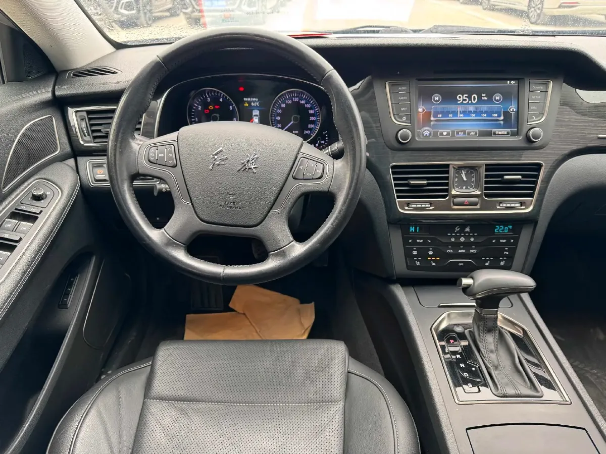 2019 Infiniti Q70 2.0T 211HP L4 7AT,autocango,china used car exporter,china ev exporter,chinese used car exporter,chinese used ev exporter