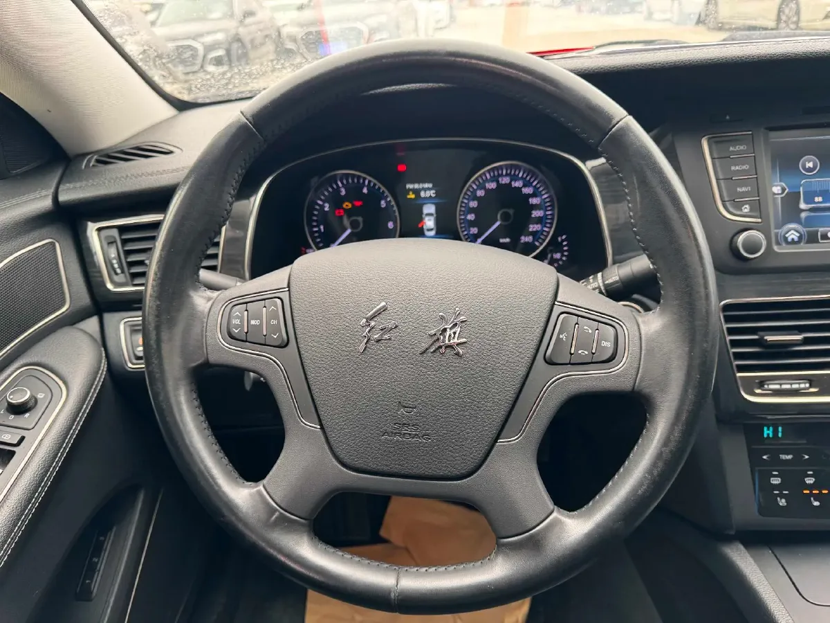 2019 Infiniti Q70 2.0T 211HP L4 7AT,autocango,china used car exporter,china ev exporter,chinese used car exporter,chinese used ev exporter