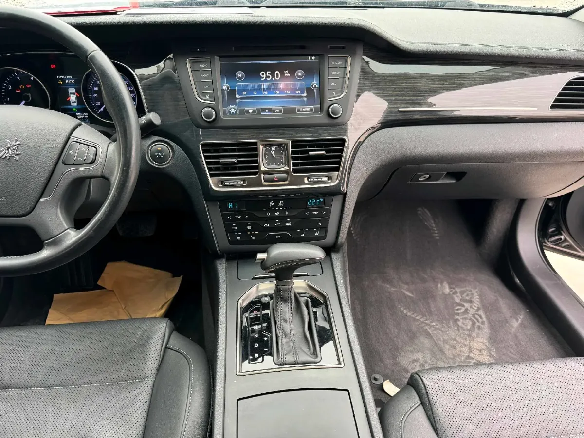 2019 Infiniti Q70 2.0T 211HP L4 7AT,autocango,china used car exporter,china ev exporter,chinese used car exporter,chinese used ev exporter