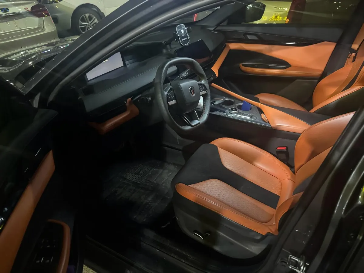 2023 ChangAn UNI-V 1.5T 188HP L4 7DCT,autocango,china used car exporter,china ev exporter,chinese used car exporter,chinese used ev exporter