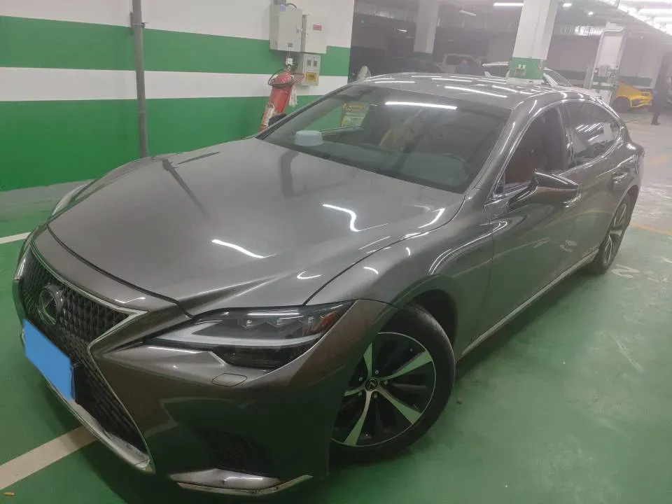 2021 Lexus LS 3.5L 299HP V6 E-CVT Hybrid,autocango,china used car exporter,china ev exporter,chinese used car exporter,chinese used ev exporter