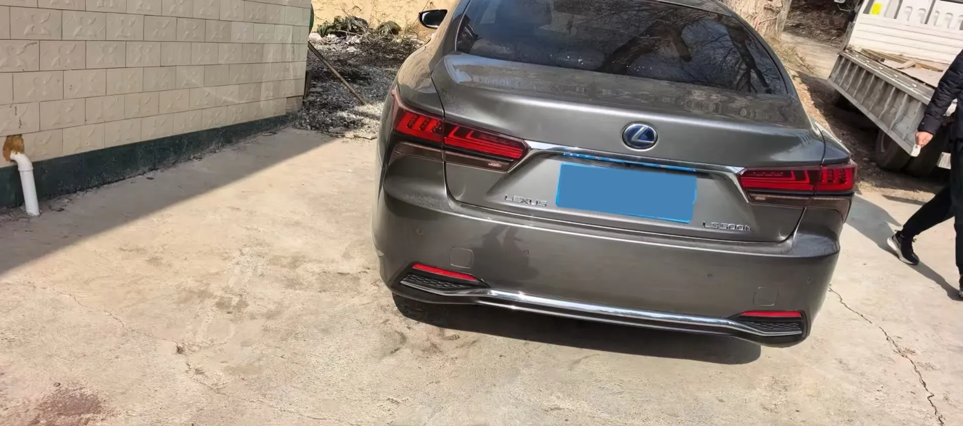 2021 Lexus LS 3.5L 299HP V6 E-CVT Hybrid,autocango,china used car exporter,china ev exporter,chinese used car exporter,chinese used ev exporter