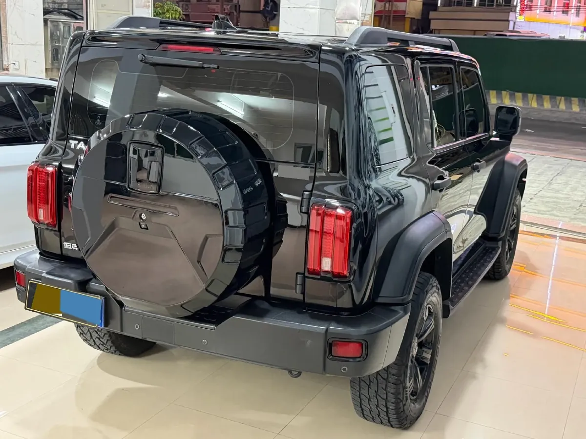 2021 Tank 300 2.0T 227HP L4 8AT,autocango,china used car exporter,china ev exporter,chinese used car exporter,chinese used ev exporter