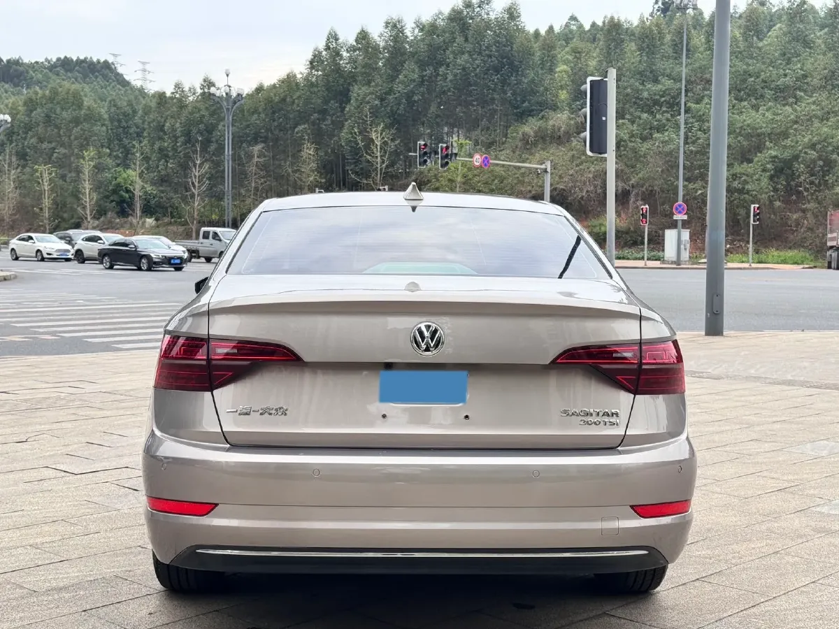 2019 Jeep Renegade 1.3T 173HP L4 7DCT,autocango,china used car exporter,china ev exporter,chinese used car exporter,chinese used ev exporter