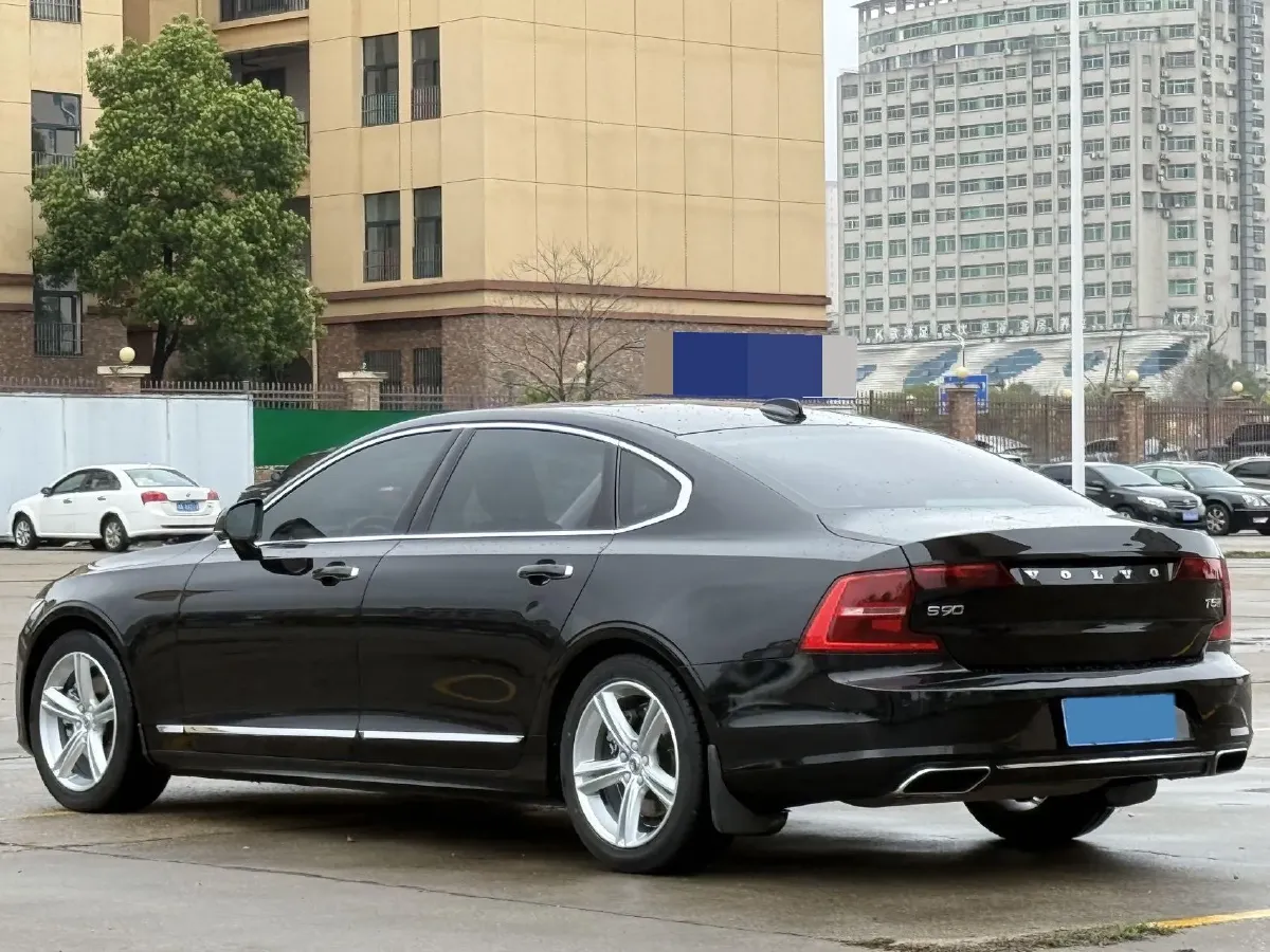 2020 Volvo S90 2.0T 254HP L4 8AT,autocango,china used car exporter,china ev exporter,chinese used car exporter,chinese used ev exporter