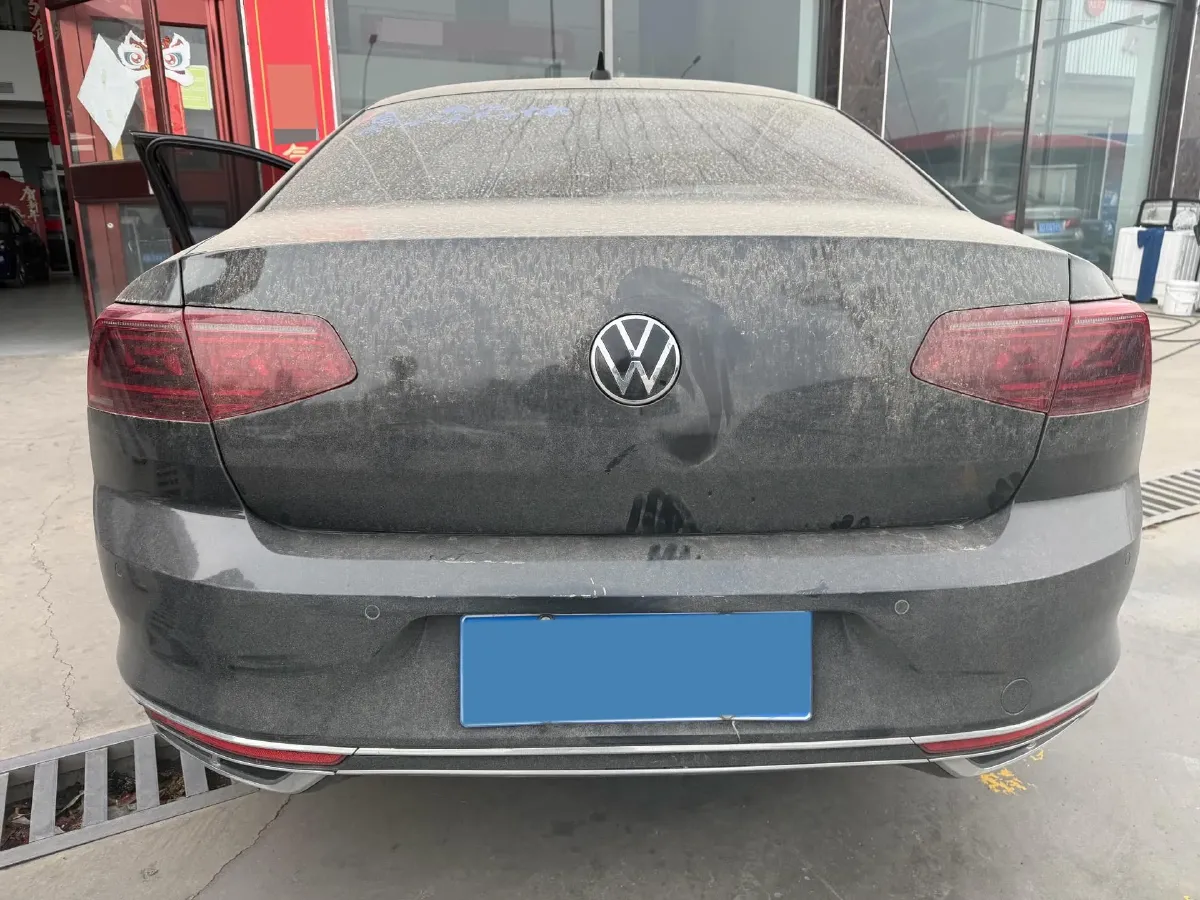 2023 Volkswagen Magotan 2.0T 186HP L4 7DCT,autocango,china used car exporter,china ev exporter,chinese used car exporter,chinese used ev exporter