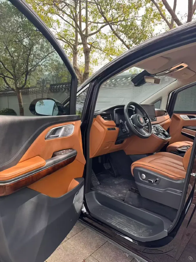 2023 HongQi HQ9 2.0T 252HP L4 8AT,autocango,china used car exporter,china ev exporter,chinese used car exporter,chinese used ev exporter