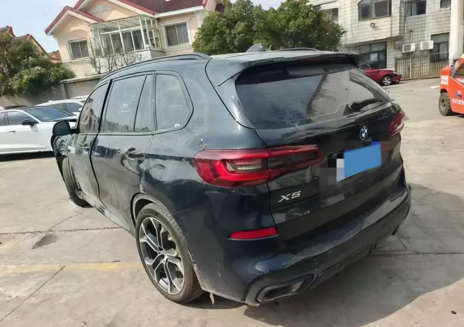 2022 BMW X5 3.0T 333HP L6 8AT,autocango,china used car exporter,china ev exporter,chinese used car exporter,chinese used ev exporter