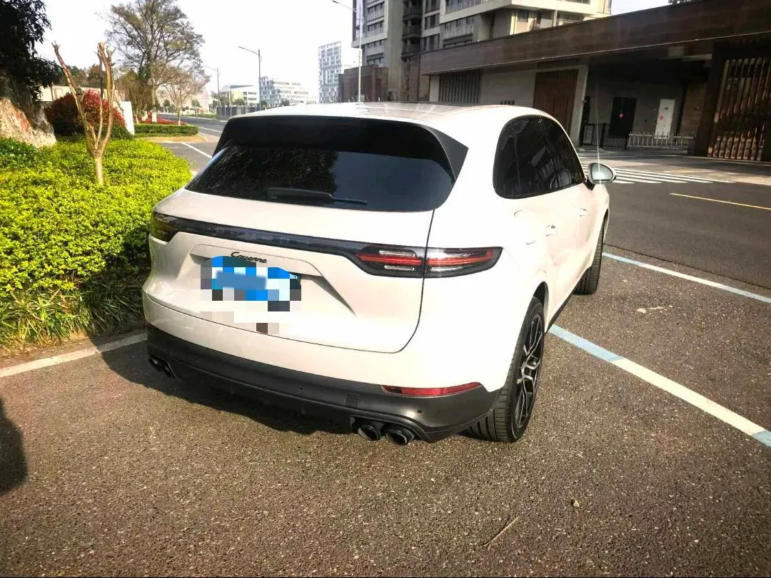 2022 Porsche Cayenne 3.0T 340HP V6 8AT,autocango,china used car exporter,china ev exporter,chinese used car exporter,chinese used ev exporter