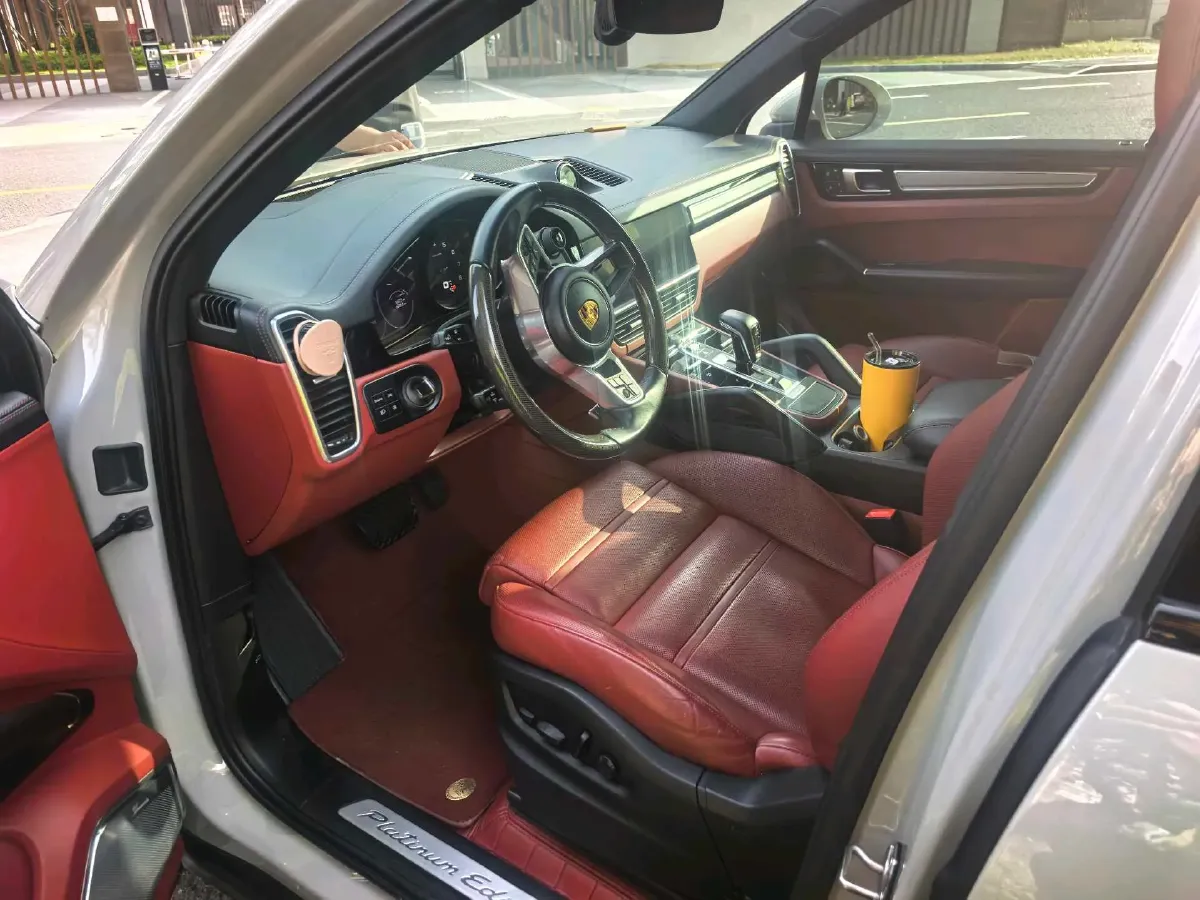 2022 Porsche Cayenne 3.0T 340HP V6 8AT,autocango,china used car exporter,china ev exporter,chinese used car exporter,chinese used ev exporter