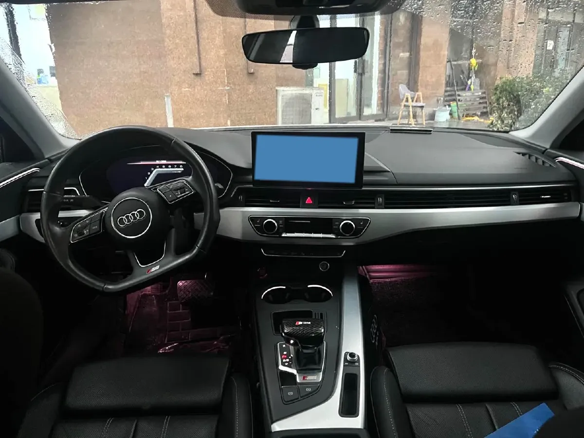 2023 Audi A4L 2.0T 190HP L4 7DCT,autocango,china used car exporter,china ev exporter,chinese used car exporter,chinese used ev exporter