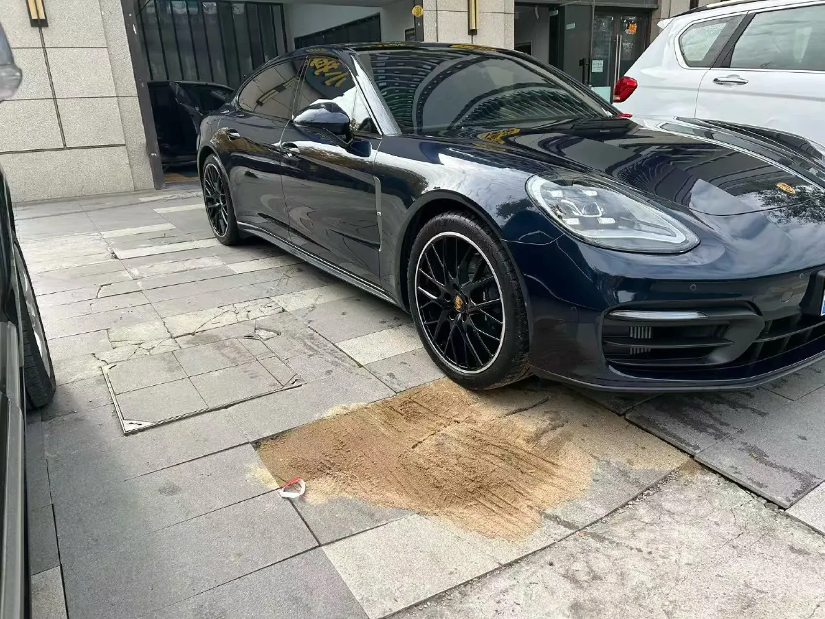 2023 Porsche Panamera 2.9T 330HP V6 8DCT,autocango,china used car exporter,china ev exporter,chinese used car exporter,chinese used ev exporter