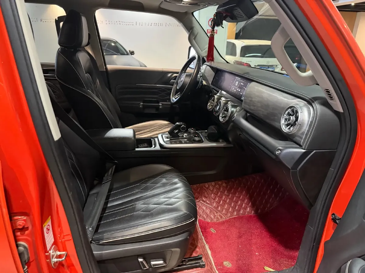 2021 Tank 300 2.0T 227HP L4 8AT,autocango,china used car exporter,china ev exporter,chinese used car exporter,chinese used ev exporter