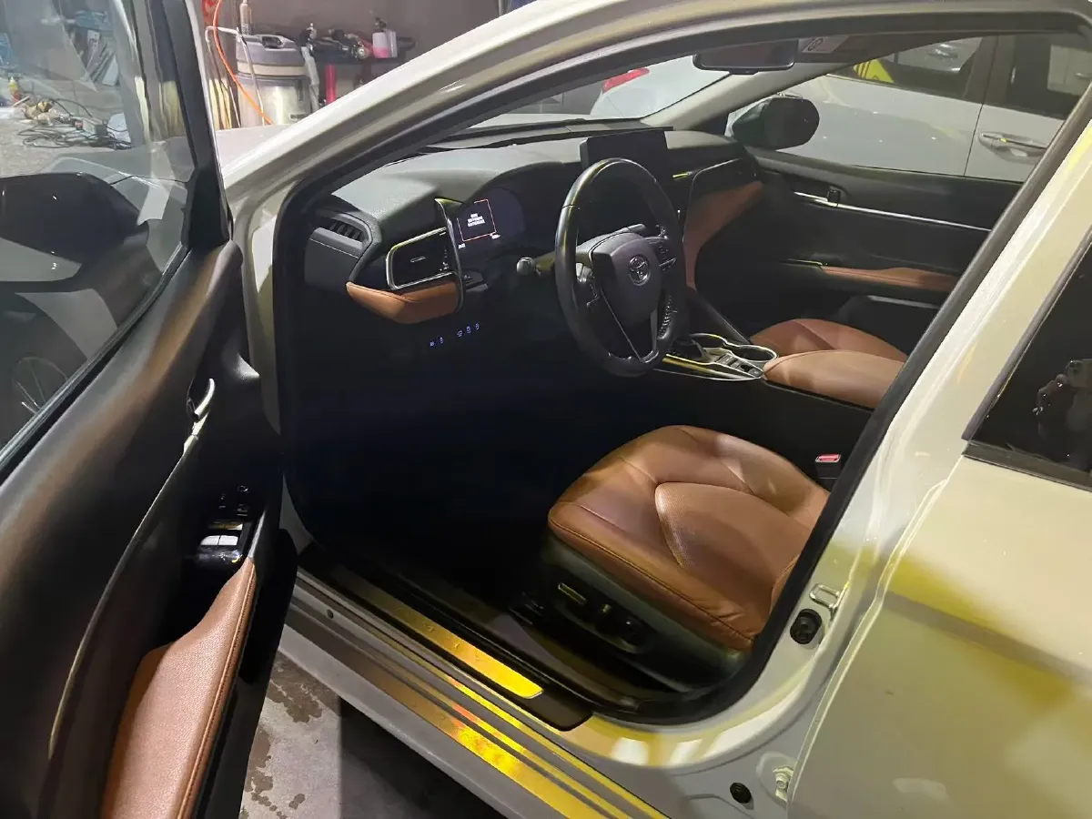 2021 Toyota Camry 2.5L 209HP L4 8AT,autocango,china used car exporter,china ev exporter,chinese used car exporter,chinese used ev exporter