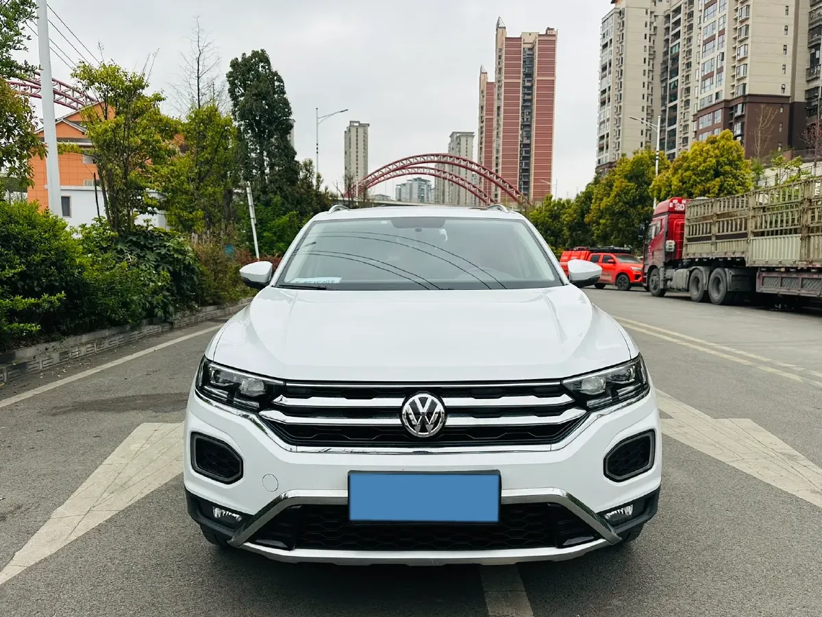 2020 Volkswagen T-Roc 1.4T 150HP L4 7DCT,autocango,china used car exporter,china ev exporter,chinese used car exporter,chinese used ev exporter