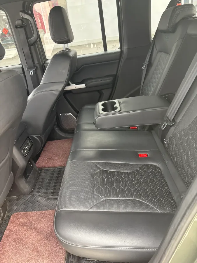 2024 212 212 T01 2.0T 252HP L4 8AT,autocango,china used car exporter,china ev exporter,chinese used car exporter,chinese used ev exporter