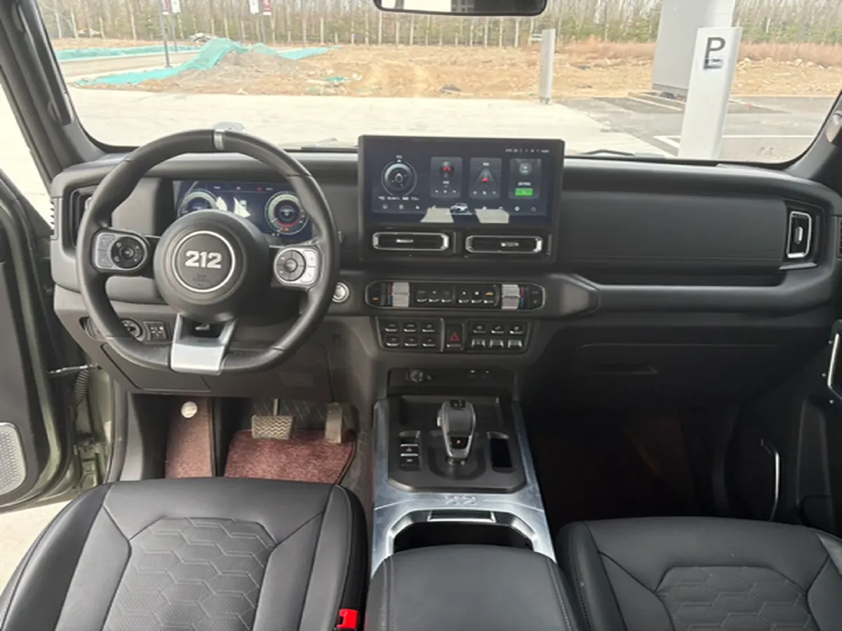 2024 212 212 T01 2.0T 252HP L4 8AT,autocango,china used car exporter,china ev exporter,chinese used car exporter,chinese used ev exporter